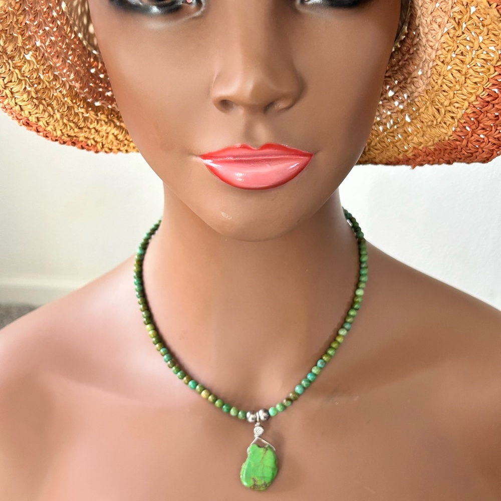 Green Beaded Necklace with Silver Accents - Picture 5 of 5